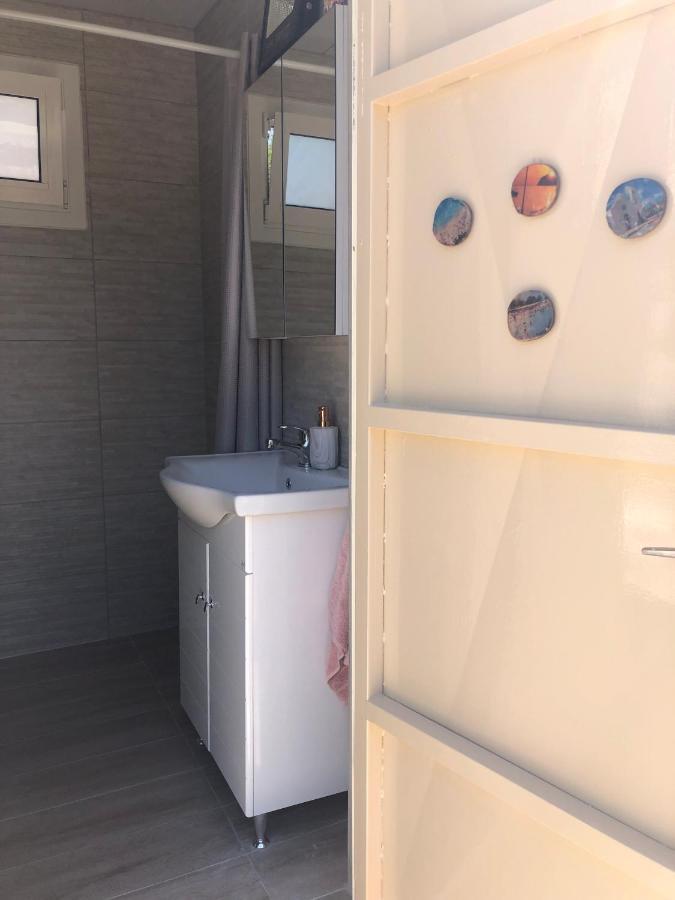 Converted Shed Studio & Garden Hanging Bed Pórto Ráfti Exterior foto